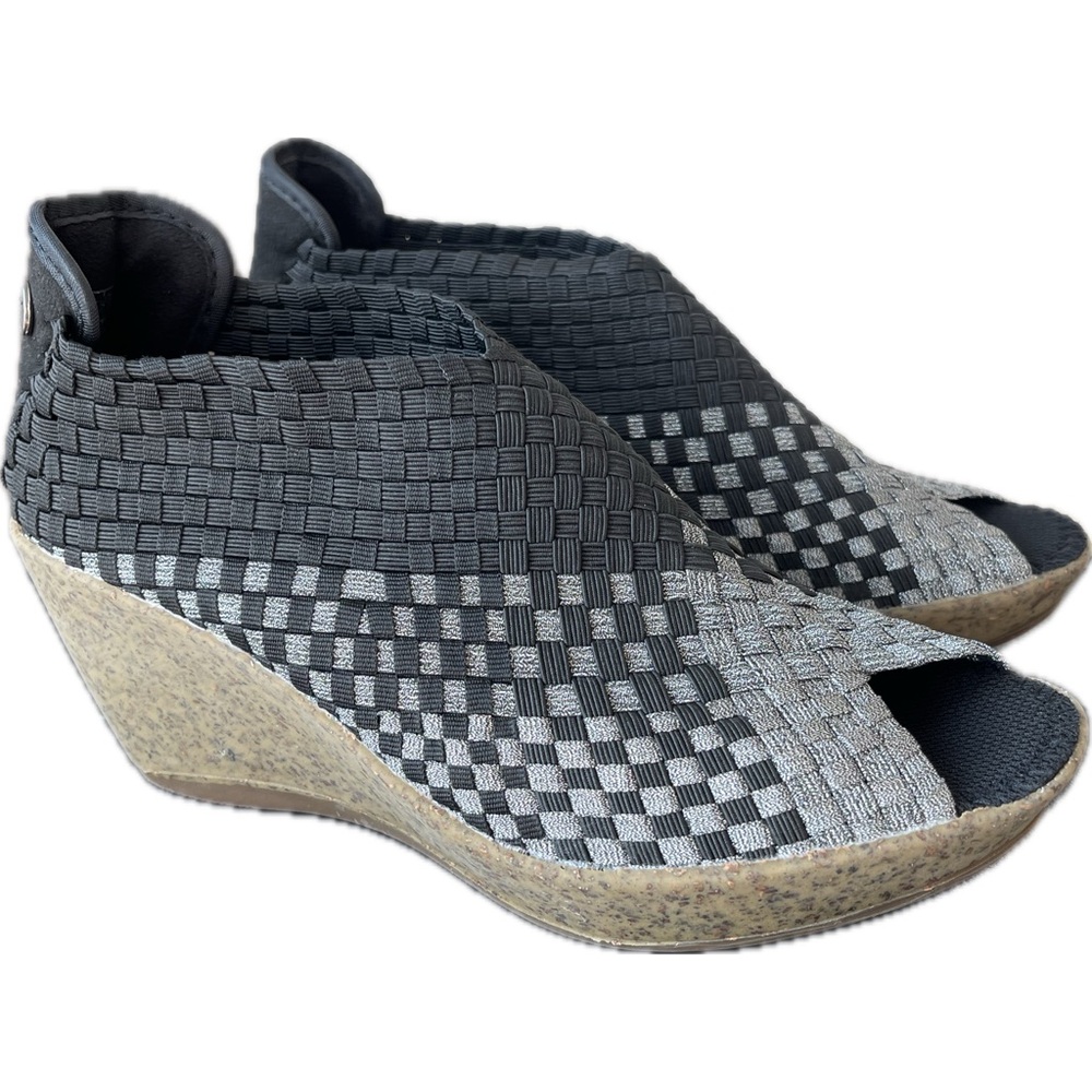 EUC bernie mev. Sabrina Gem Gummies Woven Peep-toe Wedge Sandals UK 37 US 6.5